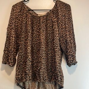 micheal koors cheetah print blouse. Woman Large.